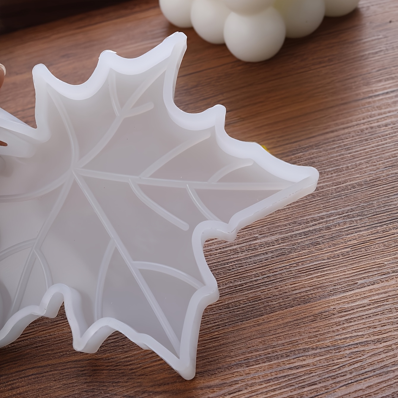 1PC Ahornblattförmige Silikonf – Soap Making Tray Bewertung und Preis